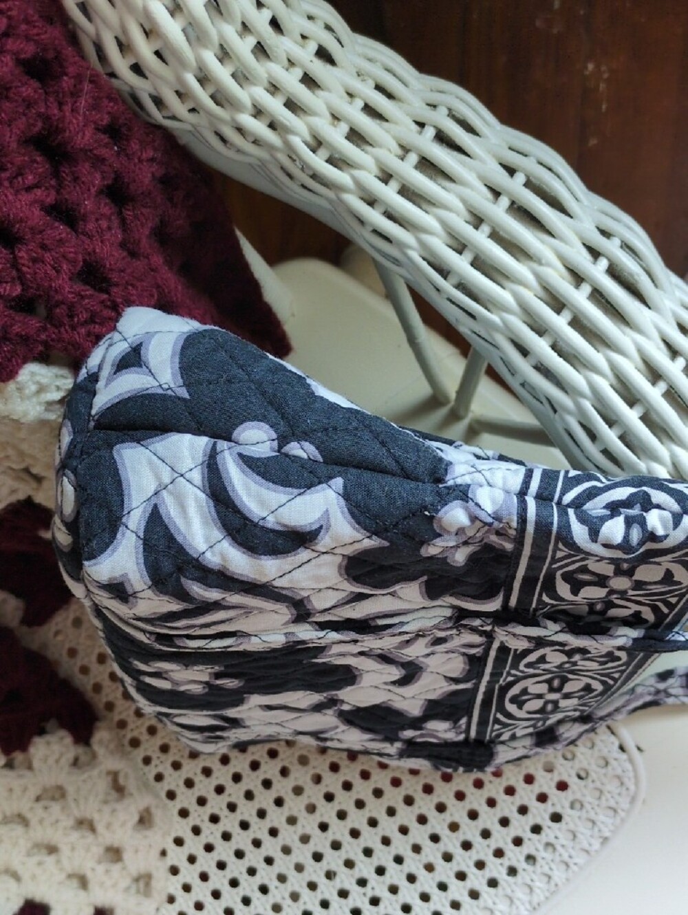 Black & White Quilted Floral Pattern Tote Bag - Picture 5 of 9